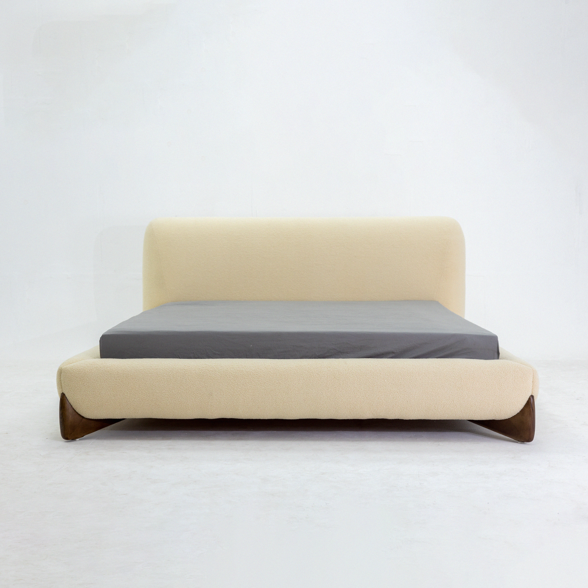 Giường SOFTBAY bọc vải Boucle
